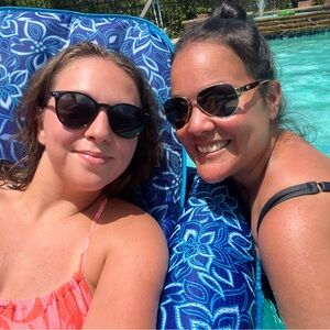 Meet your Posher, Lysette